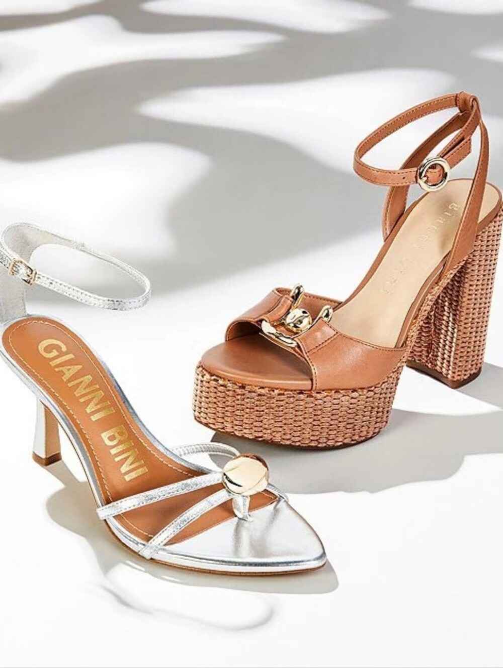 Gianni Bini Phoenix Leather Strappy Gold Ornament Dress Sandals Size 10